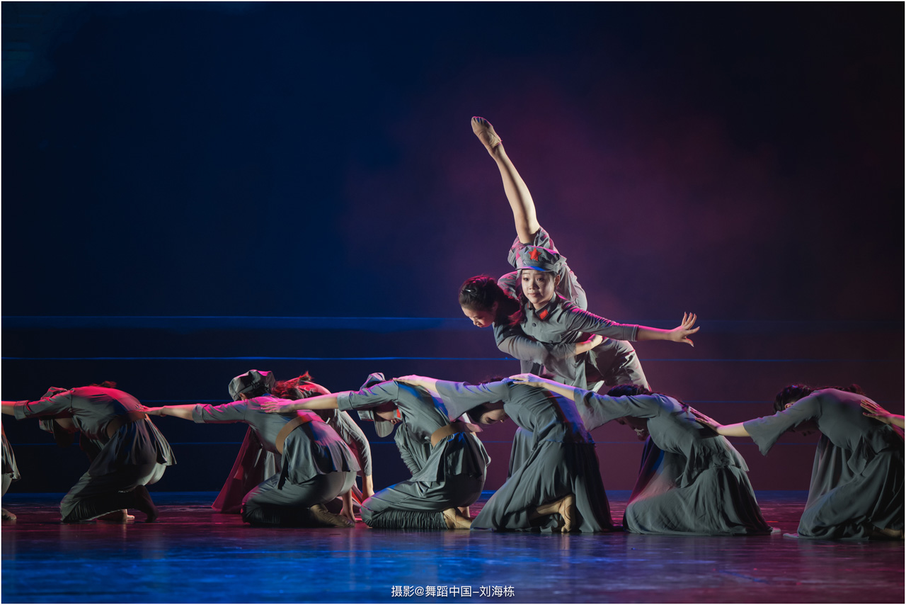 087 2025.06.25 株洲市第八中学第十六届梦航艺术展演《长歌逐梦 美润芳华》摄影@舞蹈中国-刘海栋.jpg
